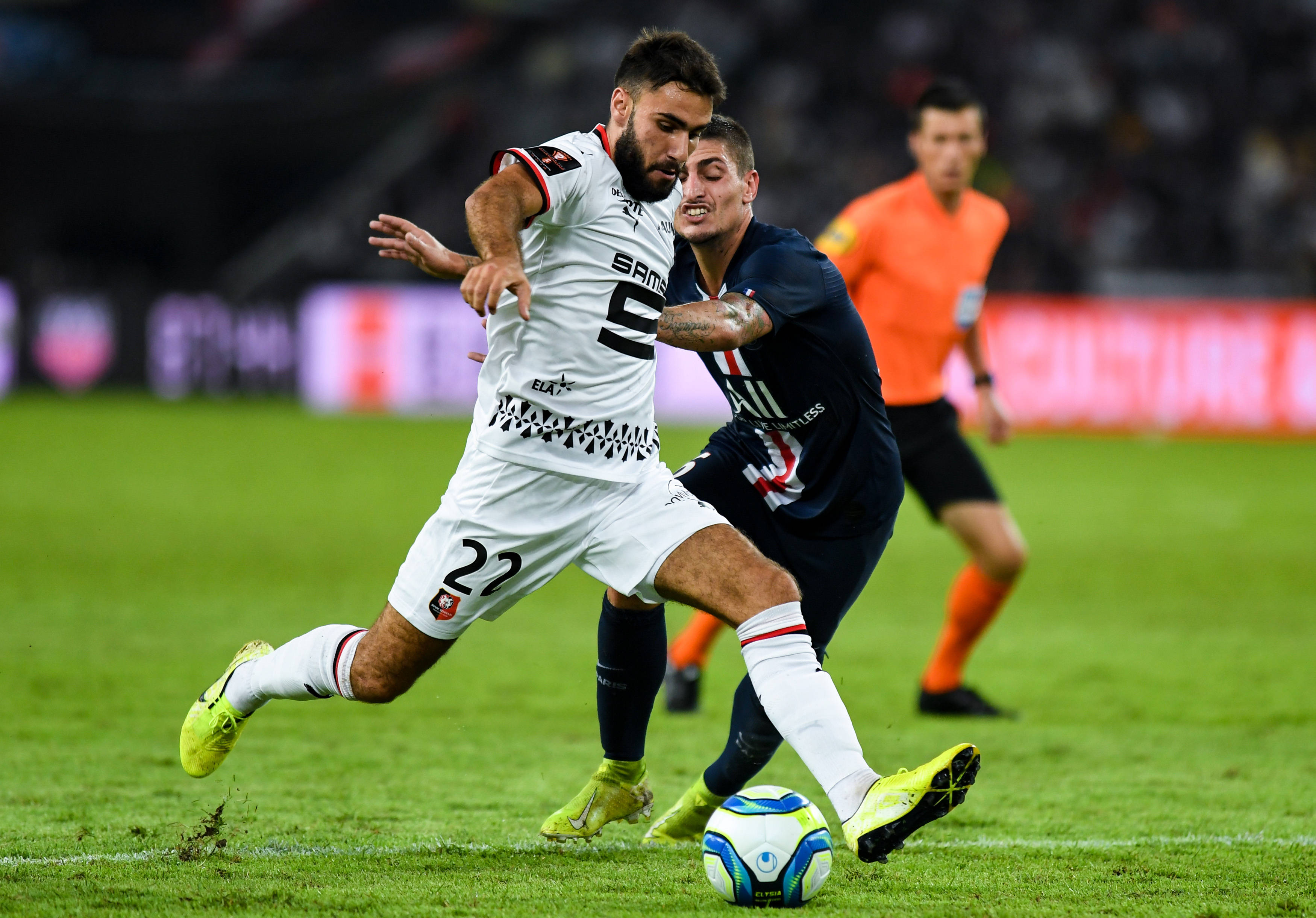 包含巴黎圣日耳曼双杀拜仁，豪取欧洲赛场胜利的词条