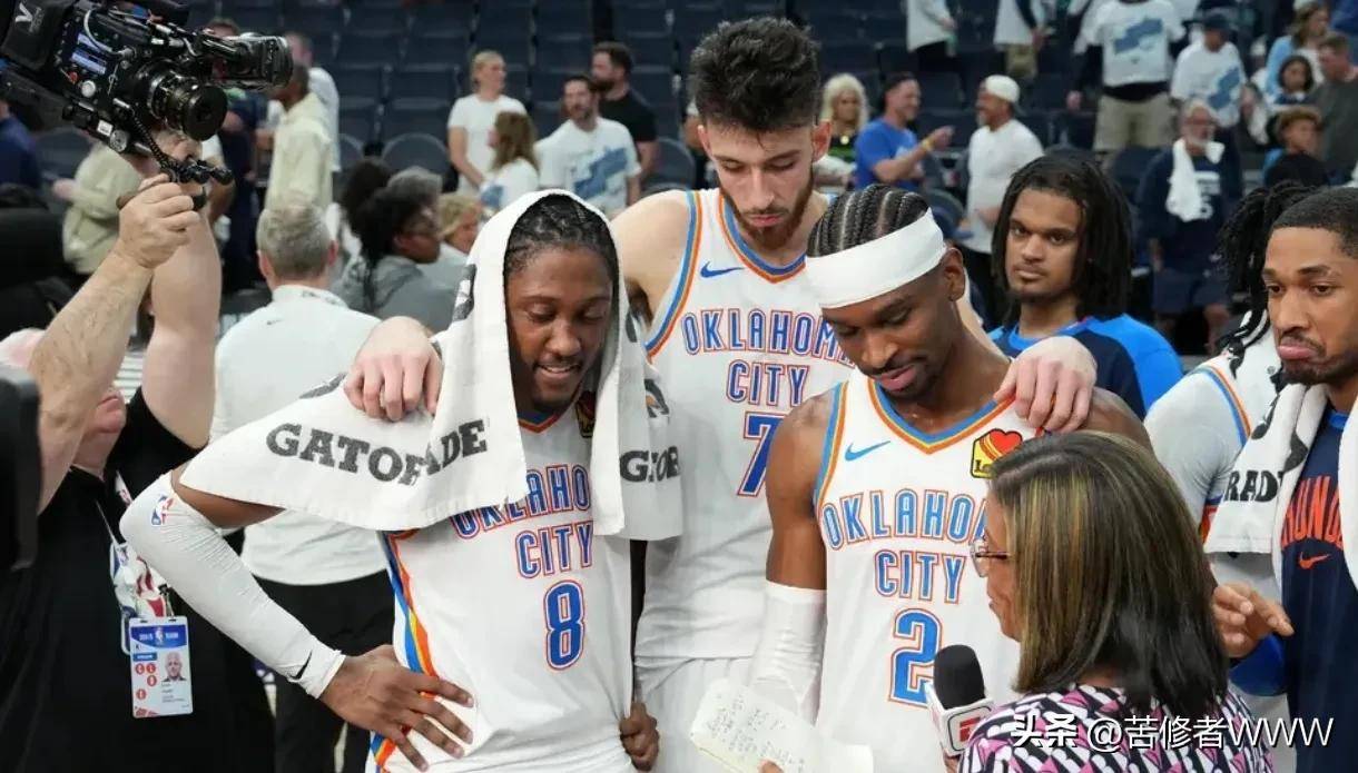 力挽狂澜！球队奋勇拼抢，冲击胜利