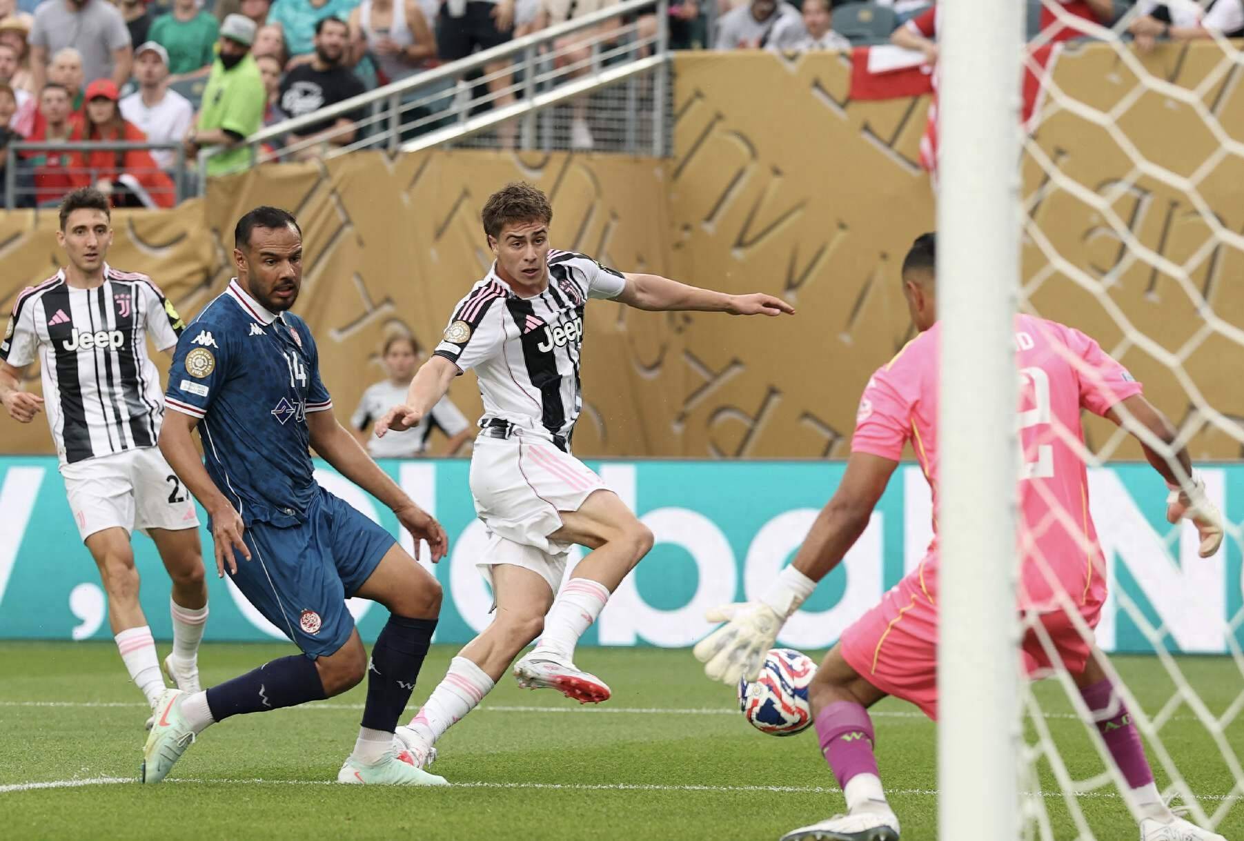 尤文图斯中场大将伤愈归队，球队士气高涨的简单介绍