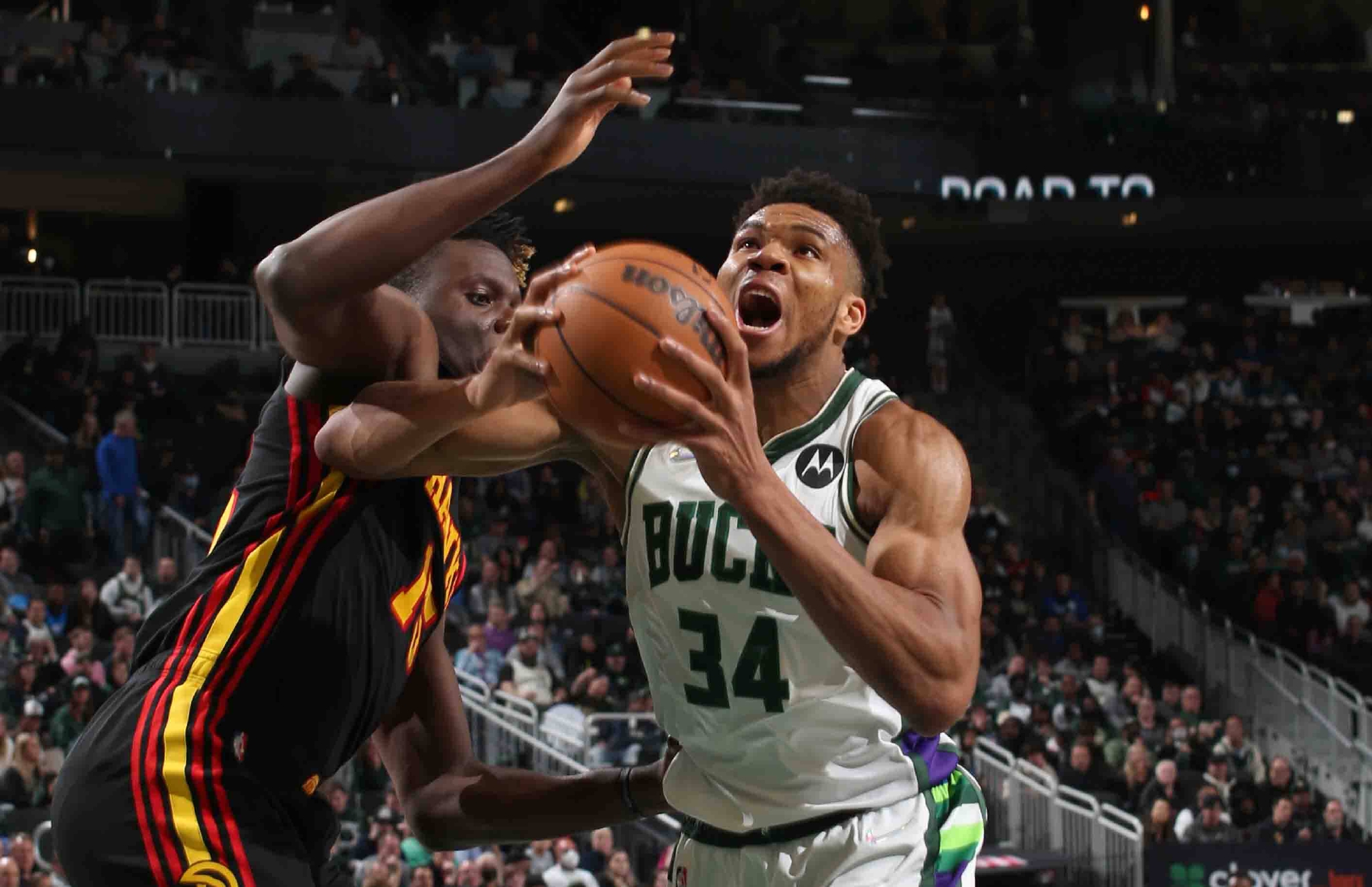 雄鹿横扫骑士，豪取五连胜