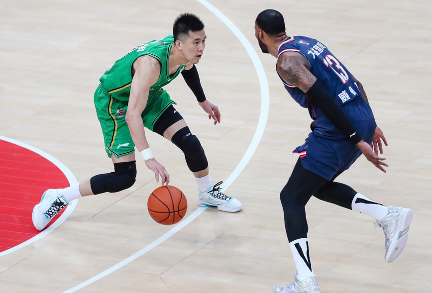 三亿体育体育登录-包含挑战突破!豪门球队大戏开场的词条