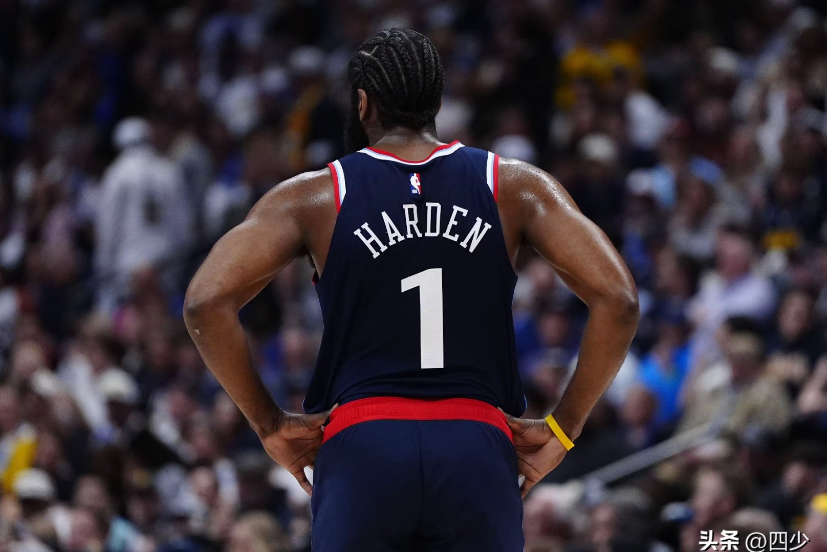 76人客场逆转尼克斯，西部领先优势扩大的简单介绍