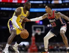 吸湖人让妻亚因，人火队很多妄成柔的简单介绍