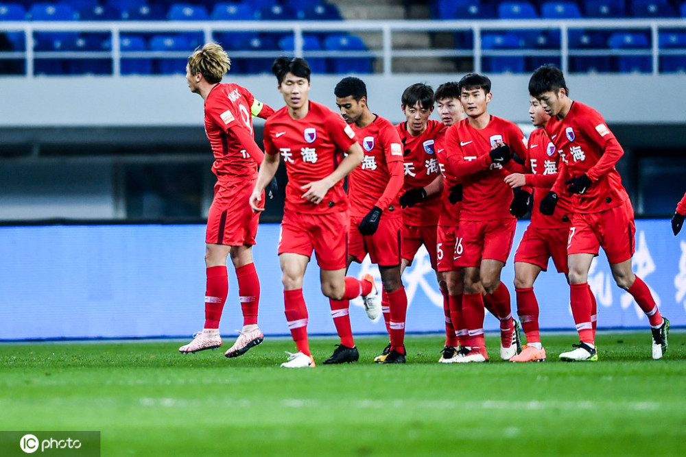 关于恒大主场战平建业，保持不败纪录的信息