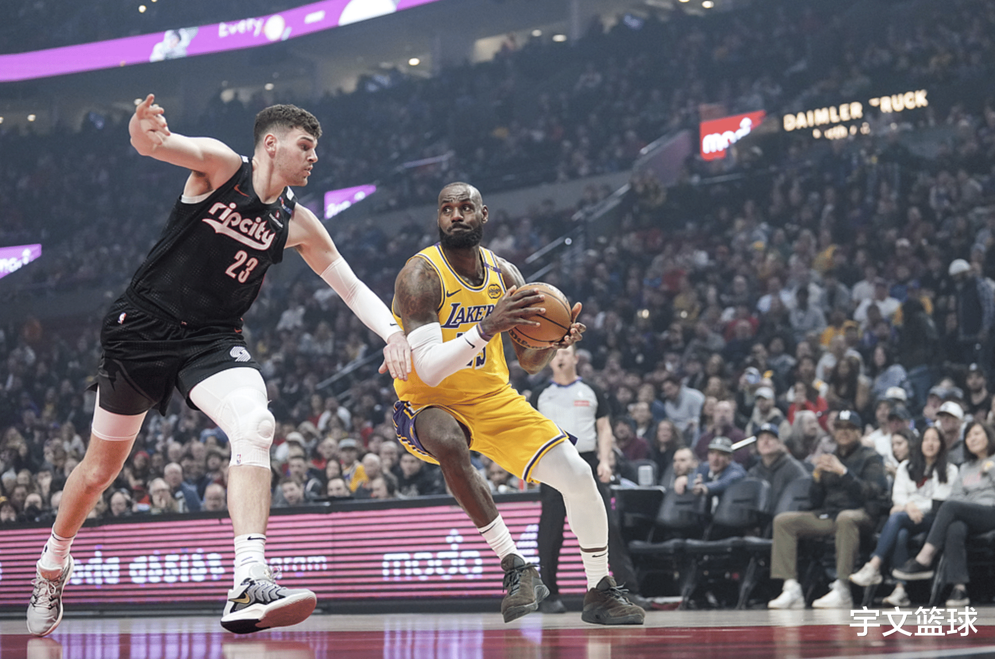 三亿体育体育平台-开拓者击败篮网终结连败